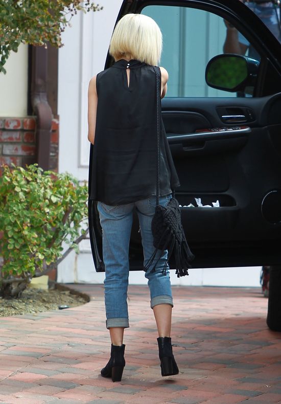 Dlaczego Tori Spelling jest taka chuda? Dlaczego Tori Spelling jest taka chuda?