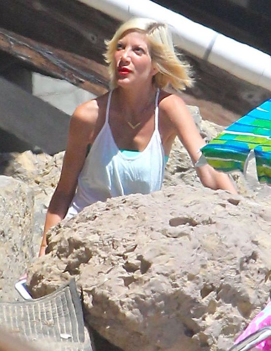 Tori Spelling planuje ZMASAKROWAĆ swoją twarz (FOTO)