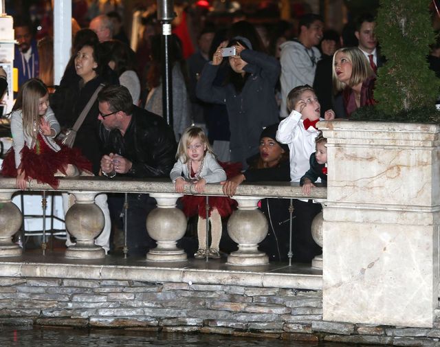 Tori Spelling udaje rodzinną sielankę (FOTO) Tori Spelling udaje rodzinną sielankę (FOTO)