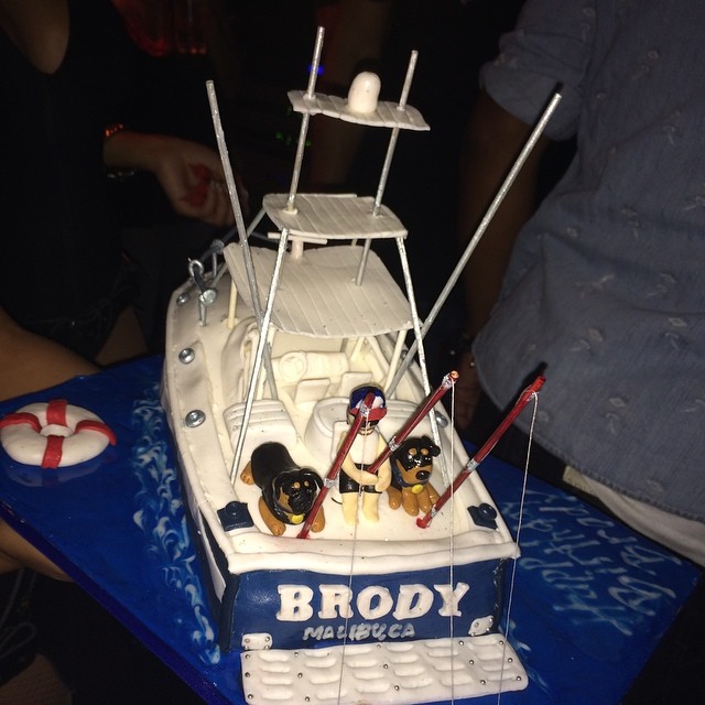 Celebryci chwalą się NIESAMOWITYMI... tortami! (FOTO)