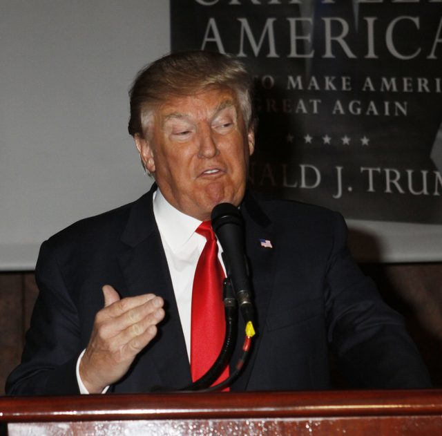 Donald Trump chce ZAKAZU wjazdu muzułmanów do USA