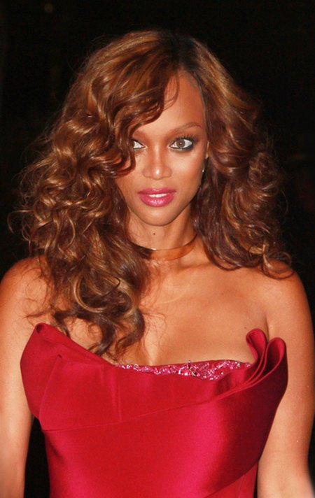 Jakiego szamponu używa Tyra Banks? (FOTO)