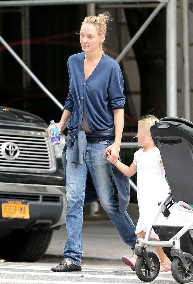 Nosi imię hinduskiej bogini światła i piękna - Uma Thurman bez makijażu (FOTO) Nosi imię hinduskiej bogini światła i piękna - Uma Thurman bez makijażu (FOTO)