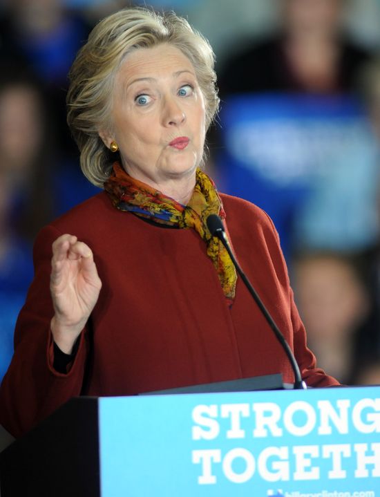 Miley Cyrus: Pocałujcie mnie w d**ę, jeśli nie zagłosujecie na Hillary! (FOTO) Miley Cyrus: Pocałujcie mnie w d**ę, jeśli nie zagłosujecie na Hillary! (FOTO)