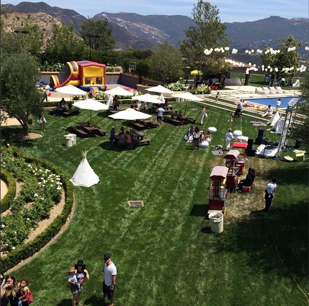 Są zdjęcia z 1. urodzin North West (FOTO+VIDEO)