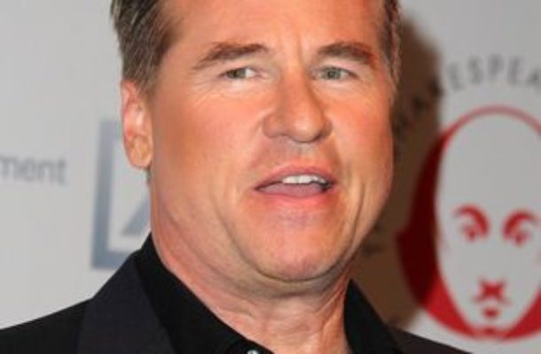 Val Kilmer schudł chyba z 50 kilo!