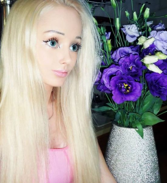 Luxuria Astaroth przypomina już żywą lalkę Barbie! (FOTO) Luxuria Astaroth przypomina już żywą lalkę Barbie! (FOTO)