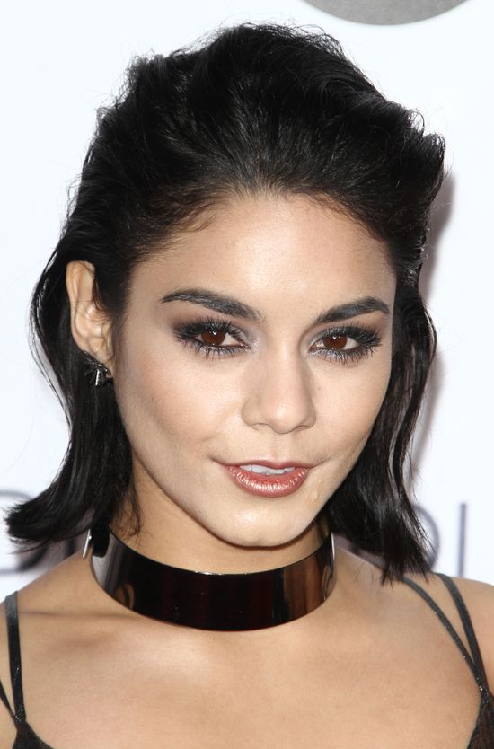 Na People's Choice Awards zachwycała bez doczepów (FOTO)