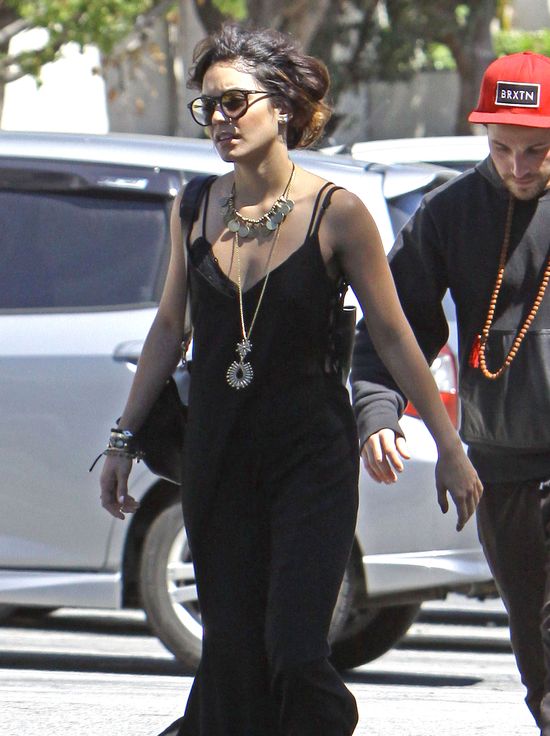 Vanessa Hudgens z chłopakiem na randce (FOTO) Vanessa Hudgens z chłopakiem na randce (FOTO)