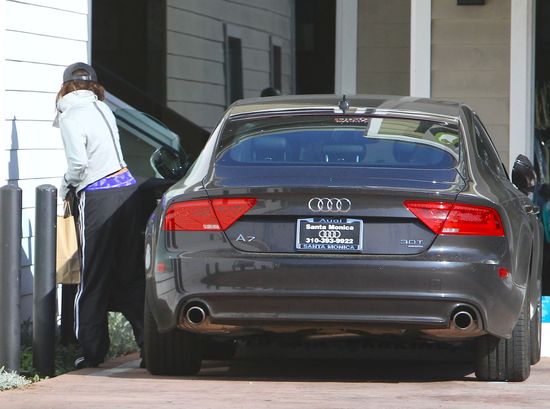 Najgorsza ze stylizacji Vanessy Hudgens? (FOTO)