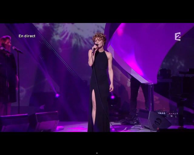 Vanessa Paradis obcięła włosy (FOTO) Vanessa Paradis obcięła włosy (FOTO)