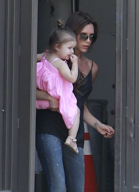 Victoria Beckham z dziećmi na zakupach (FOTO)
