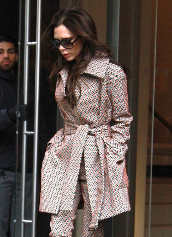 Taki dekolt u Victorii Beckham?! (FOTO)