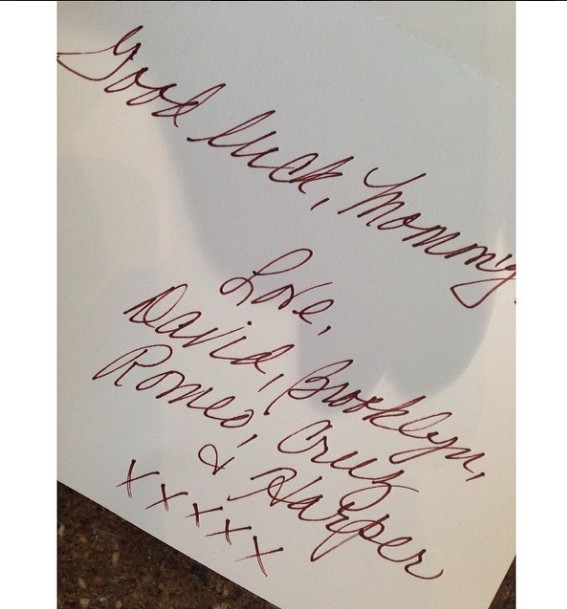 Rodzina Victorii Beckham wspiera ją podczas NYFW (FOTO)