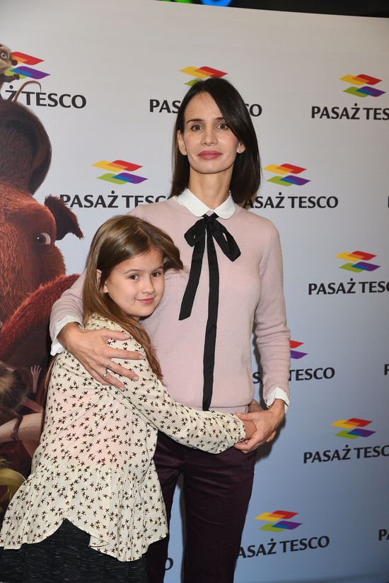 Śmiała się z blogerek, a sama zabrała na ściankę całą rodzinę