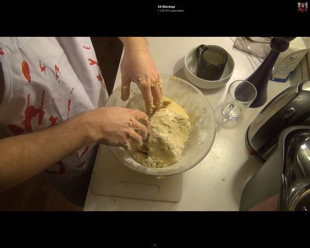 SA Wardęga z ciasteczkowym telefonem unika mandatu VIDEO