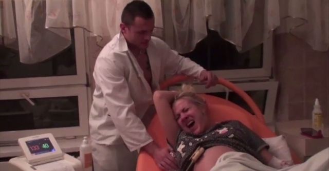 Eliza i Trybson pokazali dziecko i poród (VIDEO) Eliza i Trybson pokazali dziecko i poród (VIDEO)