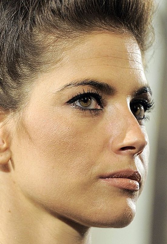 Weronika Rosati ma zmarszczki na okładce Elle (FOTO)