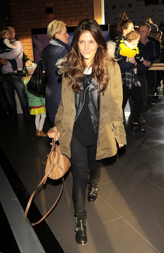 Weronika Rosati bez ciężkiego makijażu. I tak niech zostanie Weronika Rosati bez ciężkiego makijażu. I tak niech zostanie