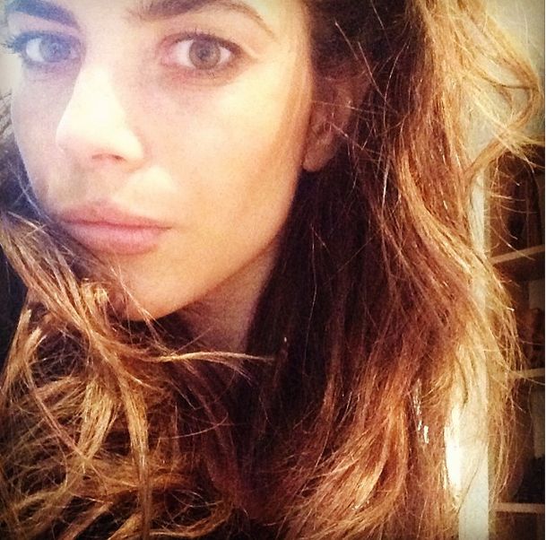 Weronika Rosati ozdobiła twarz kolczykami?! (FOTO)