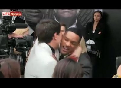 Will Smith uderzył w twarz reportera [VIDEO]