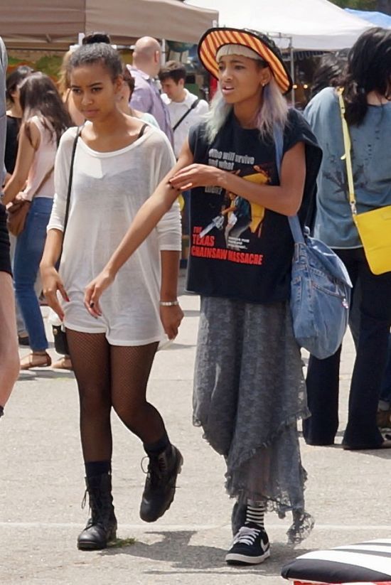 14-letnia Willow Smith uwalnia sutki (FOTO) 14-letnia Willow Smith uwalnia sutki (FOTO)