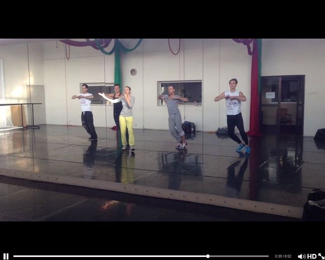 Włodarczyk śpiewa Jesteś szalona grupy Boys [VIDEO]