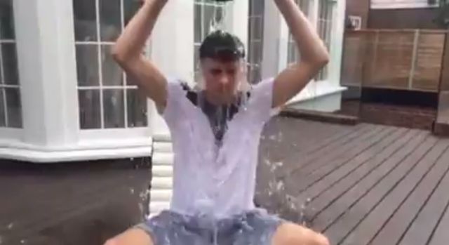 Wojtek Szczęsny nominował Donalda Tuska (VIDEO)