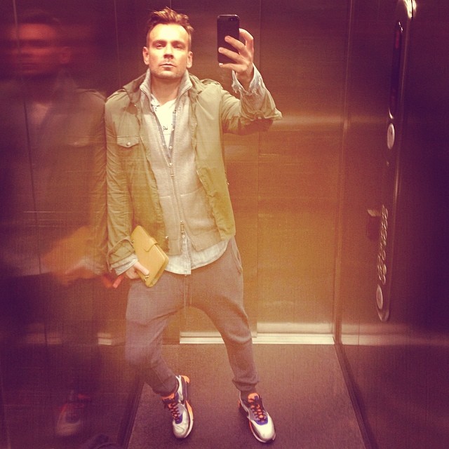 Woliński w windzie z Górniak (FOTO)