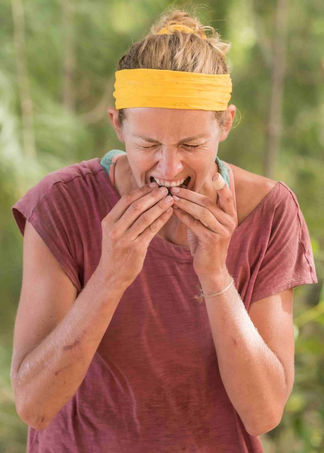 Wygląda smacznie? Zobacz, jak uczestnicy Wyspy Przetrwania jedzą robaki