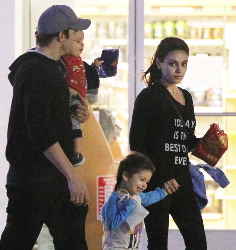 Mila Kunis W KOŃCU wypowiedziała się na temat małżeństwa Ashtona z Demi Moore