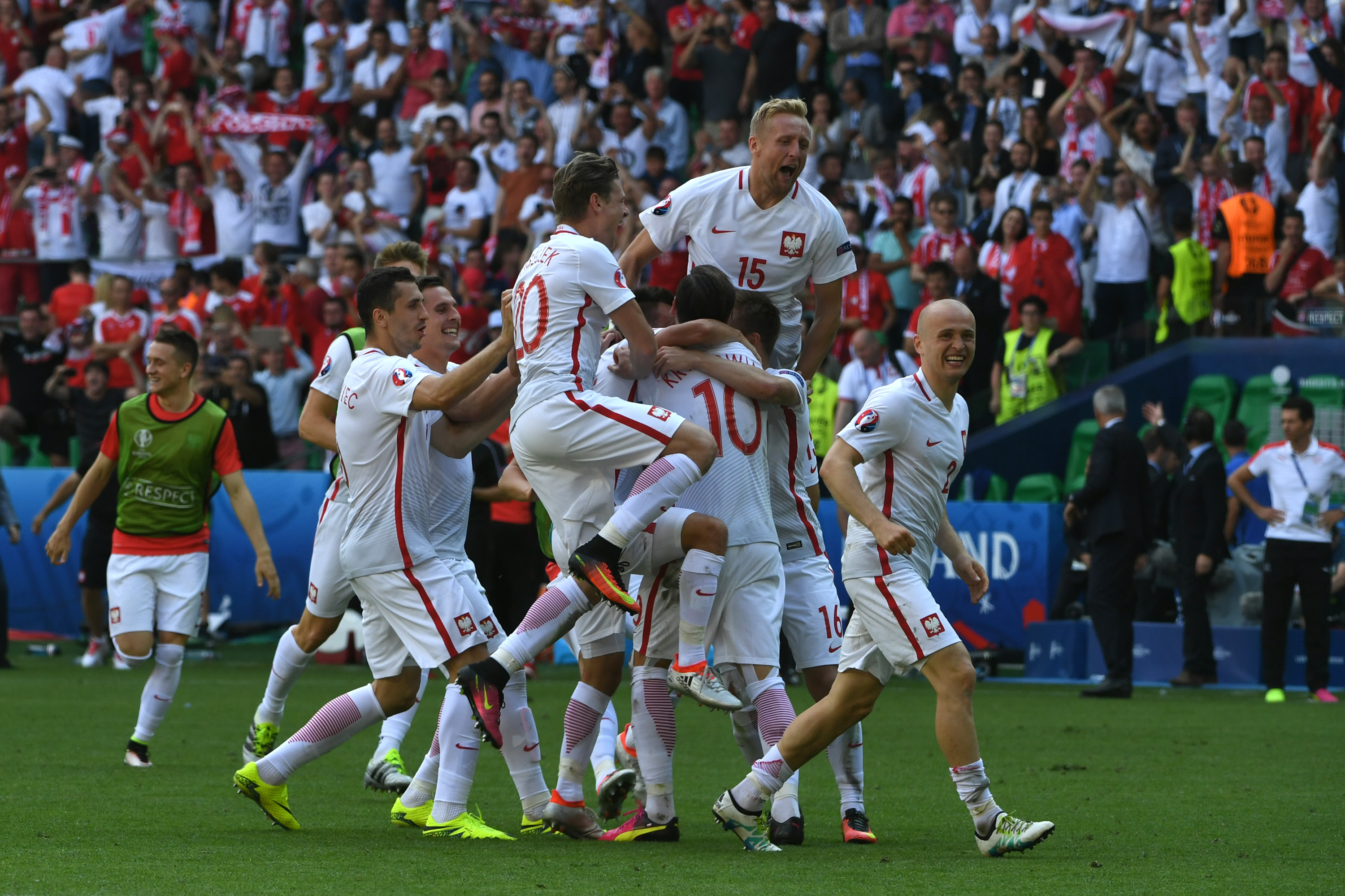 Euro 2016: Russell Crowe znowu kibicuje naszym!