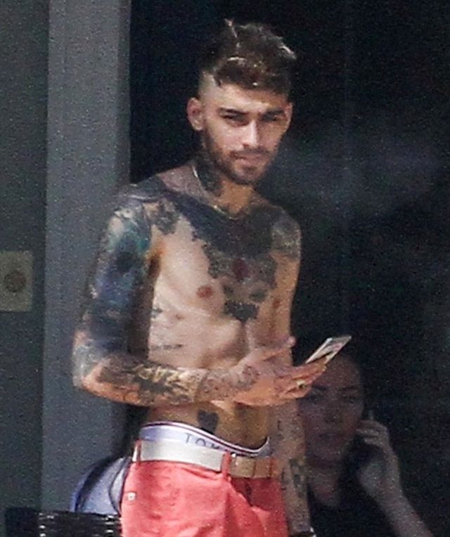Porzucony Zayn Malik topless (ZDJĘCIA)