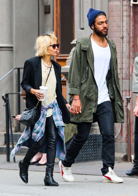 Zoe Kravitz i jej chłopak nie wyglądają na milionerów (FOTO)