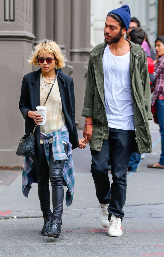 Zoe Kravitz i jej chłopak nie wyglądają na milionerów (FOTO)