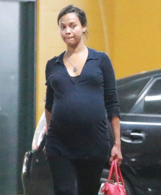 Zoe Saldana już jest zmęczona ciążą (FOTO) Zoe Saldana już jest zmęczona ciążą (FOTO)