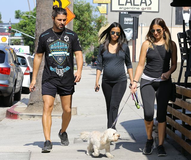 Za kilka miesięcy urodzi bliźniaki (FOTO) Za kilka miesięcy urodzi bliźniaki (FOTO)