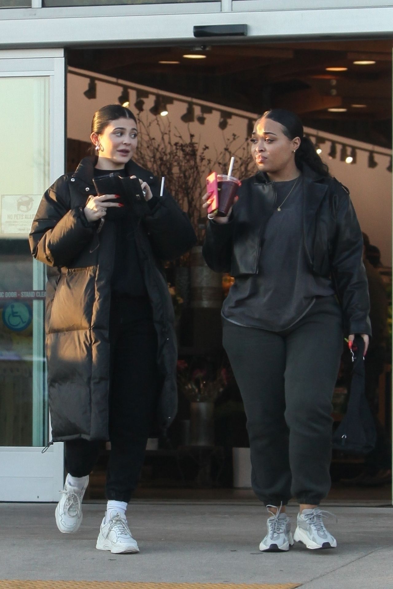 Kylie Jenner i Jordyn Woods, FORUM/BACKGRID