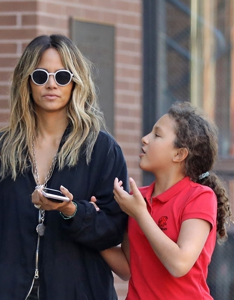 *EXCLUSIVE* Halle Berry takes Nahla and Maceo shopping in Beverly Hills Halle Berry
