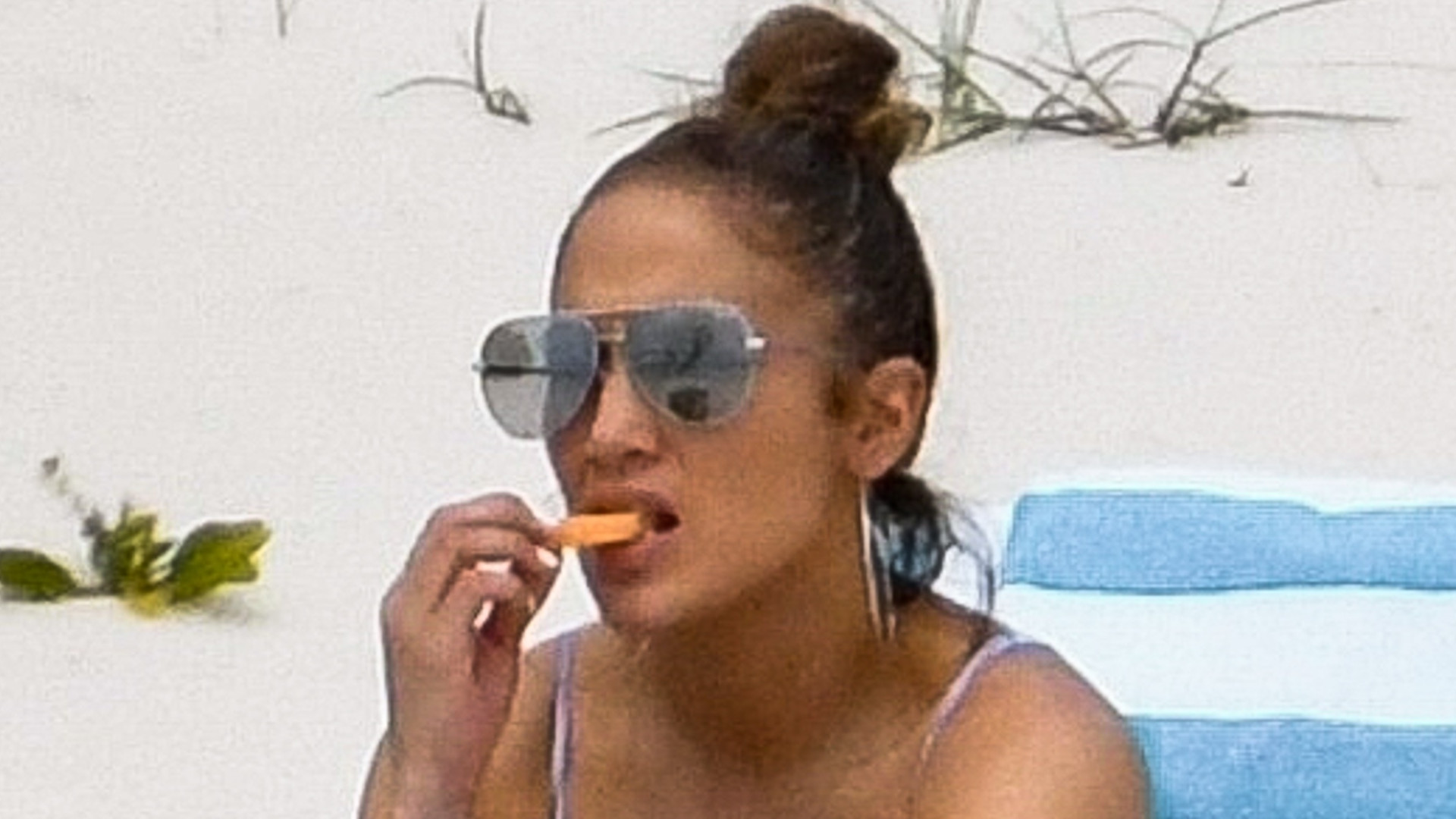 Jennifer Lopez w bikini z narzeczonym – uciekli przed plotkami o zdradzie? Jennifer Lopez w bikini z narzeczonym – uciekli przed plotkami o zdradzie?