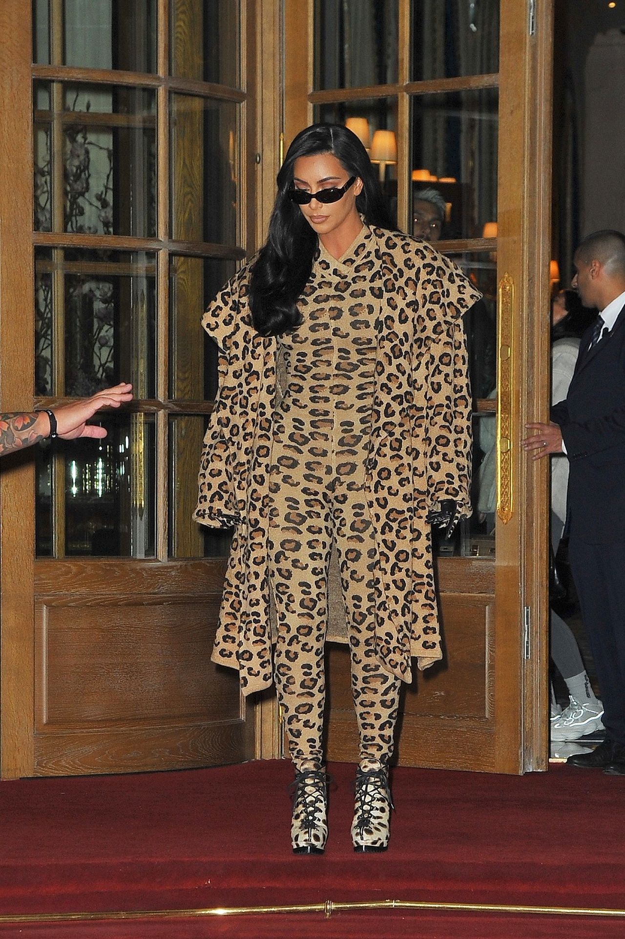 Kim Kardashian w kostiumie w panterkę