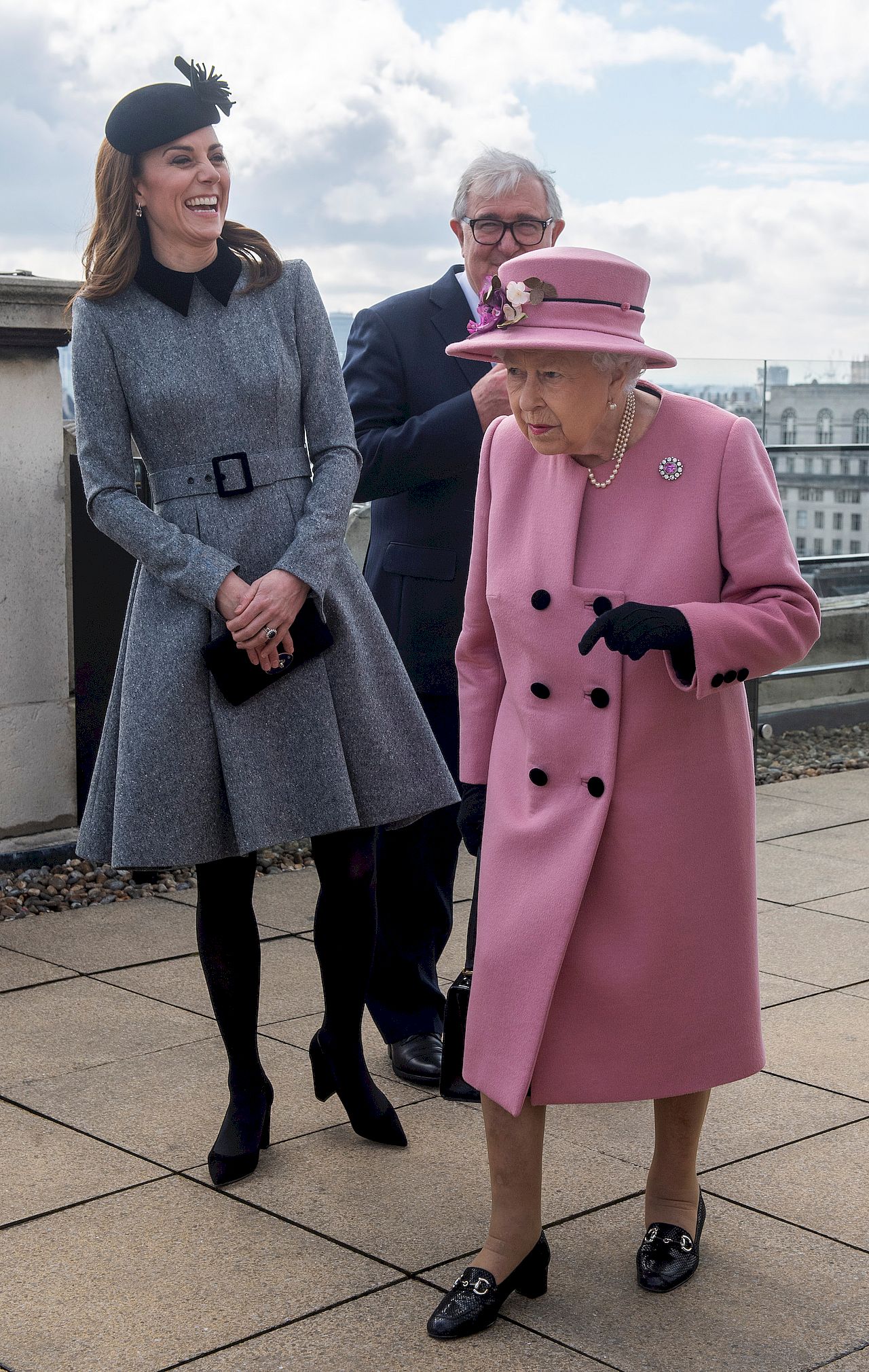 Księżna Kate na wystąpieniu solo z Elżbietą II