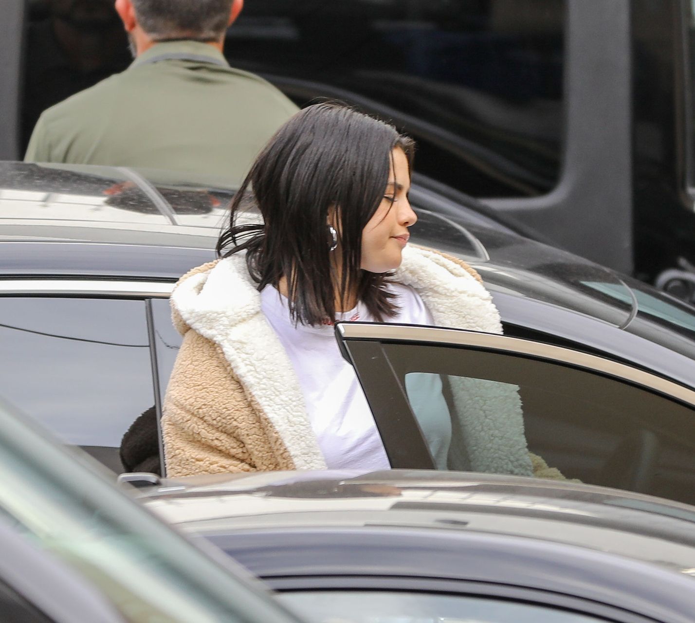 Selena Gomez Caught With Juul Vape Pen