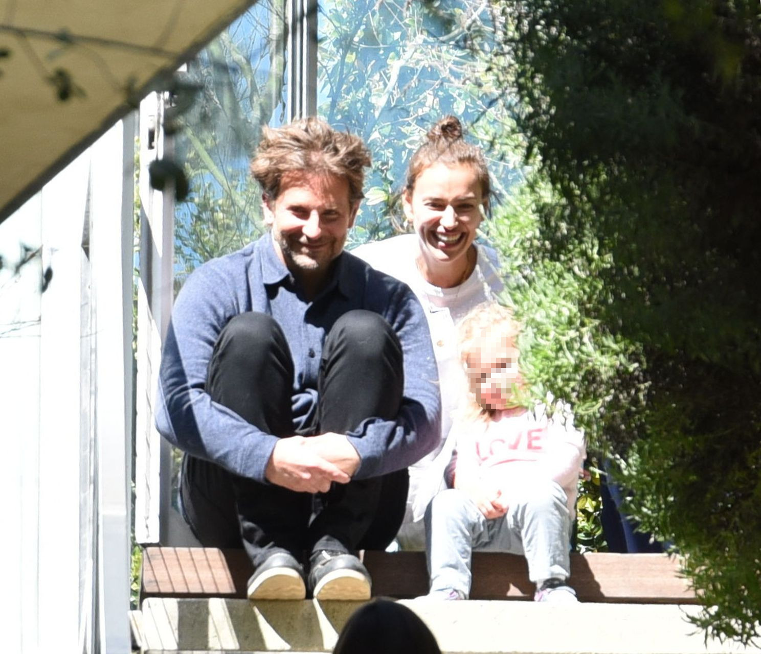 Bradley Cooper i Irina Shayk z córeczką Leą