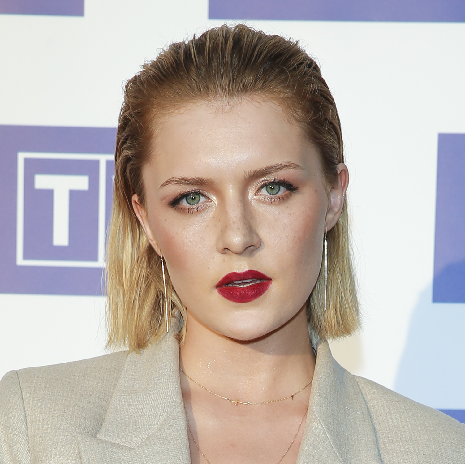 iga krefft jako selena gomez