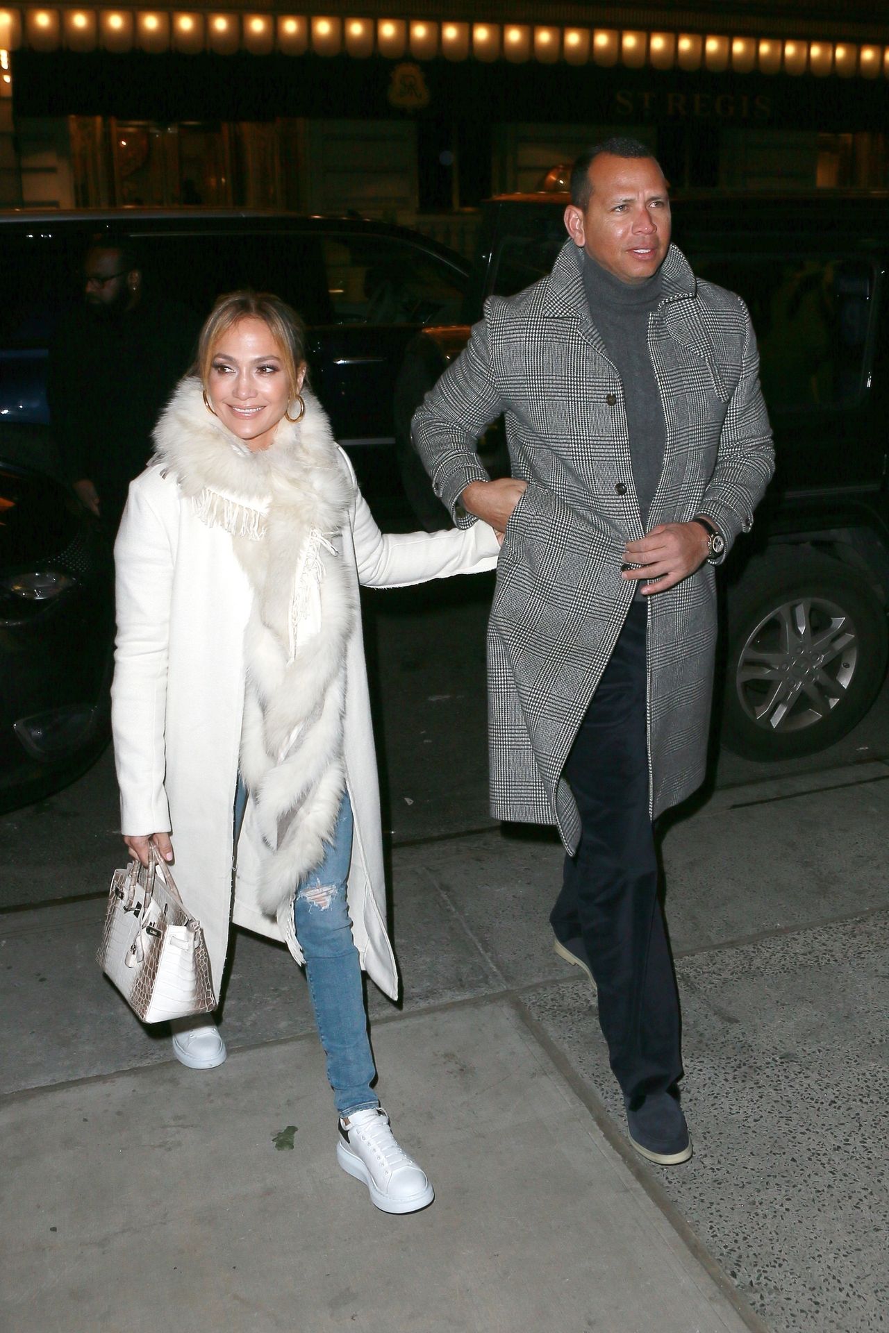 Jennifer Lopez w szalu z naturalnego futra, Alex Rodriguez