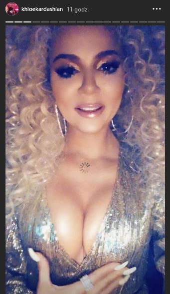 khloe kardashian biust