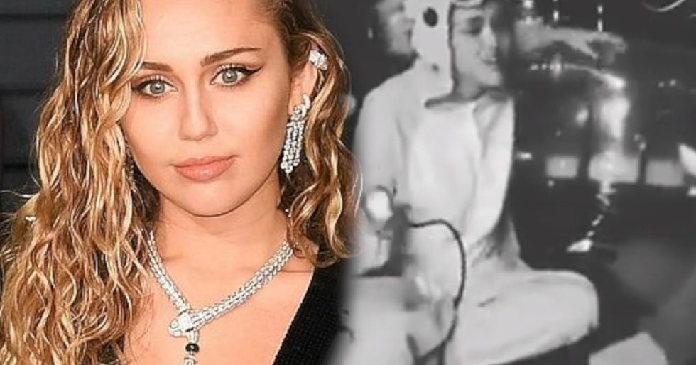 Miley Cyrus śpiewa dla swojej najlepszej przyjaciółki na Dzień Kobiet Miley Cyrus śpiewa dla swojej najlepszej przyjaciółki na Dzień Kobiet