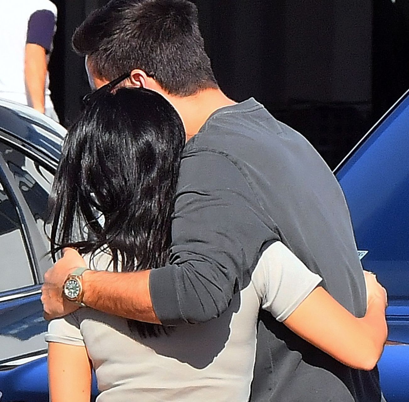 Kourtney Kardashian meets up with ex Scott Disick to drop off daughter Reign in Malibu, CA.