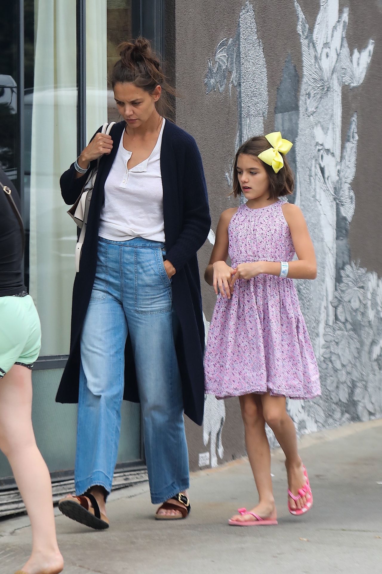 *EXCLUSIVE* Katie Holmes and her Mini-Me Suri Cruise grab dinner Katie Holmes, Suri Cruise